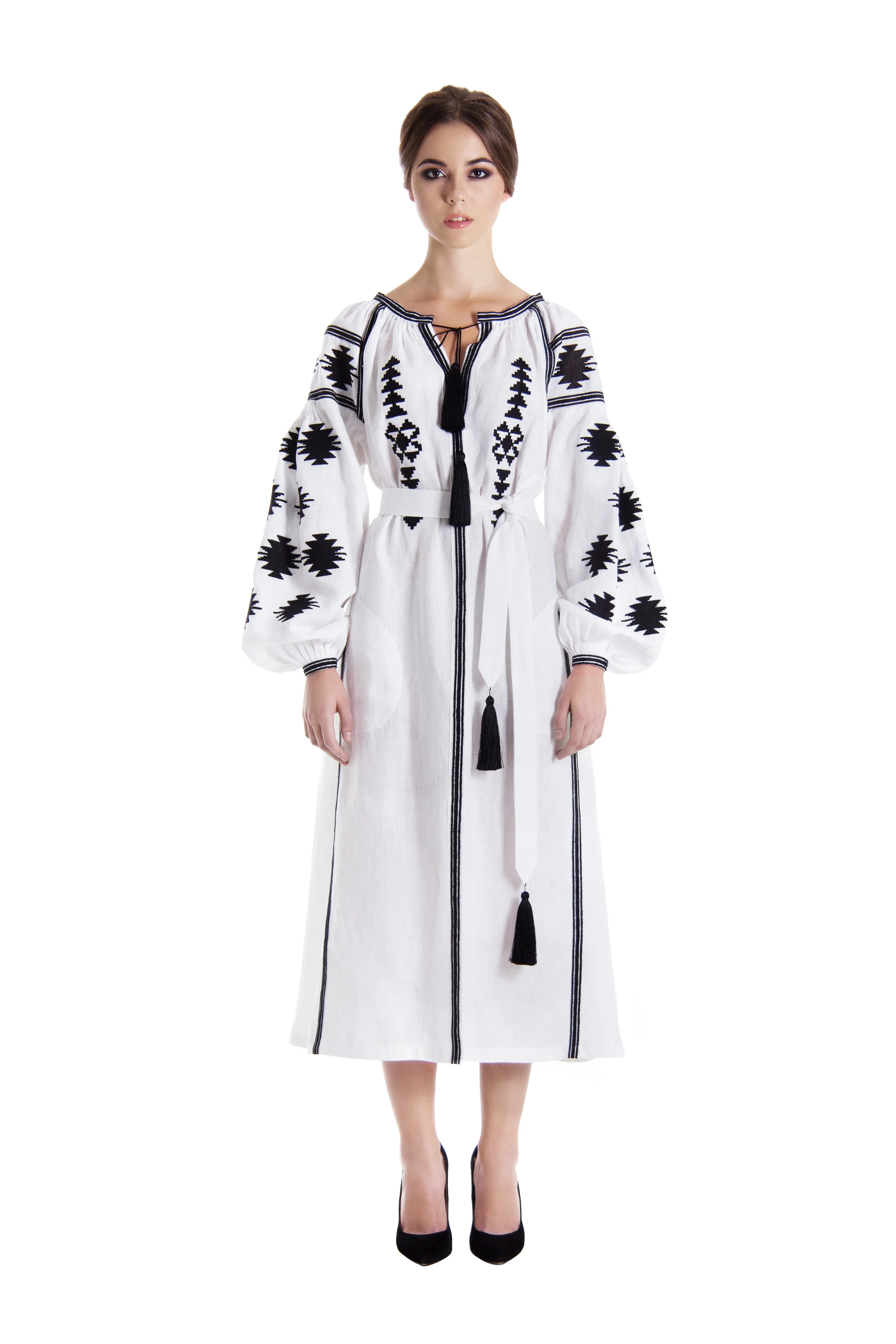 White Geometry embroidered caftan dress