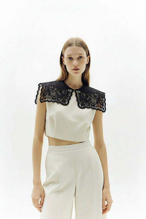 Hand-embroidered Richelieu cutwork detachable collar in black – embroidery detail