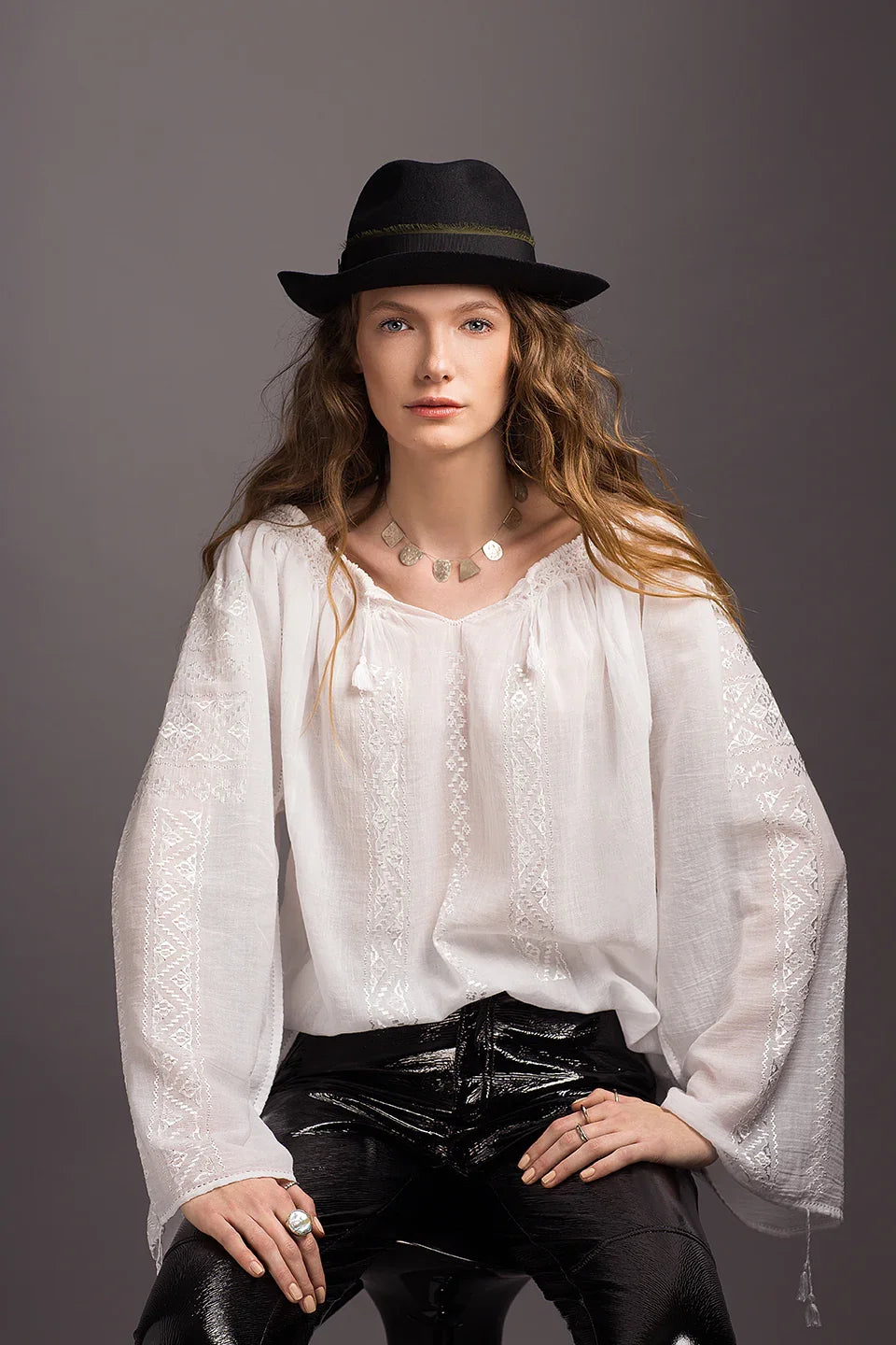 La Blouse Roumaine in White