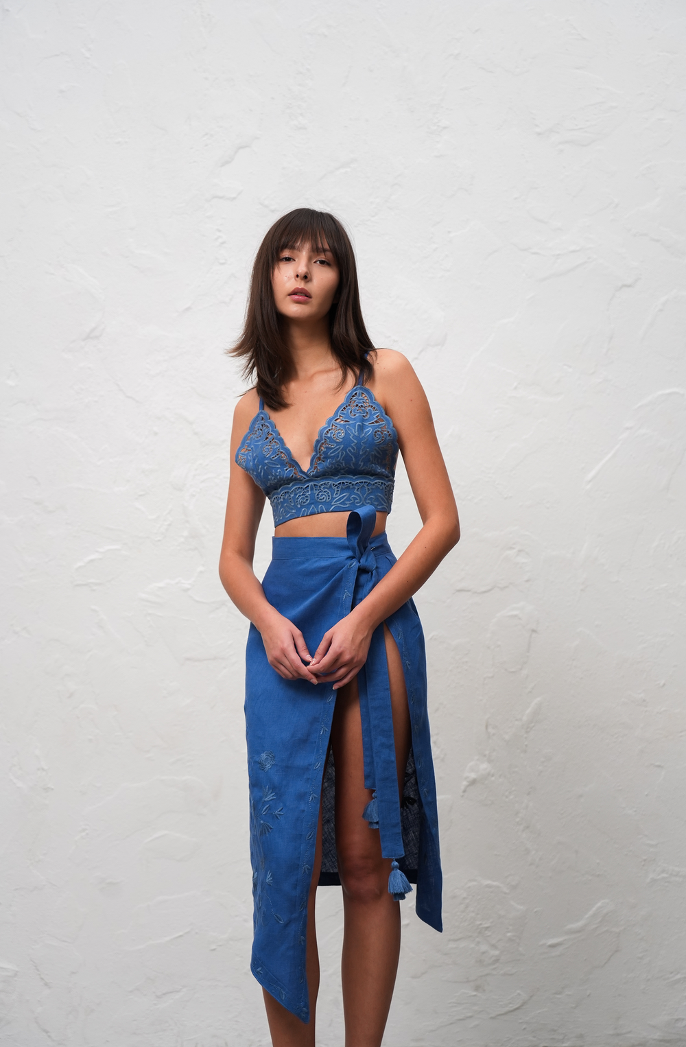 Hand-embroidered folk linen skirt with Richelieu cutwork – embroidery detail