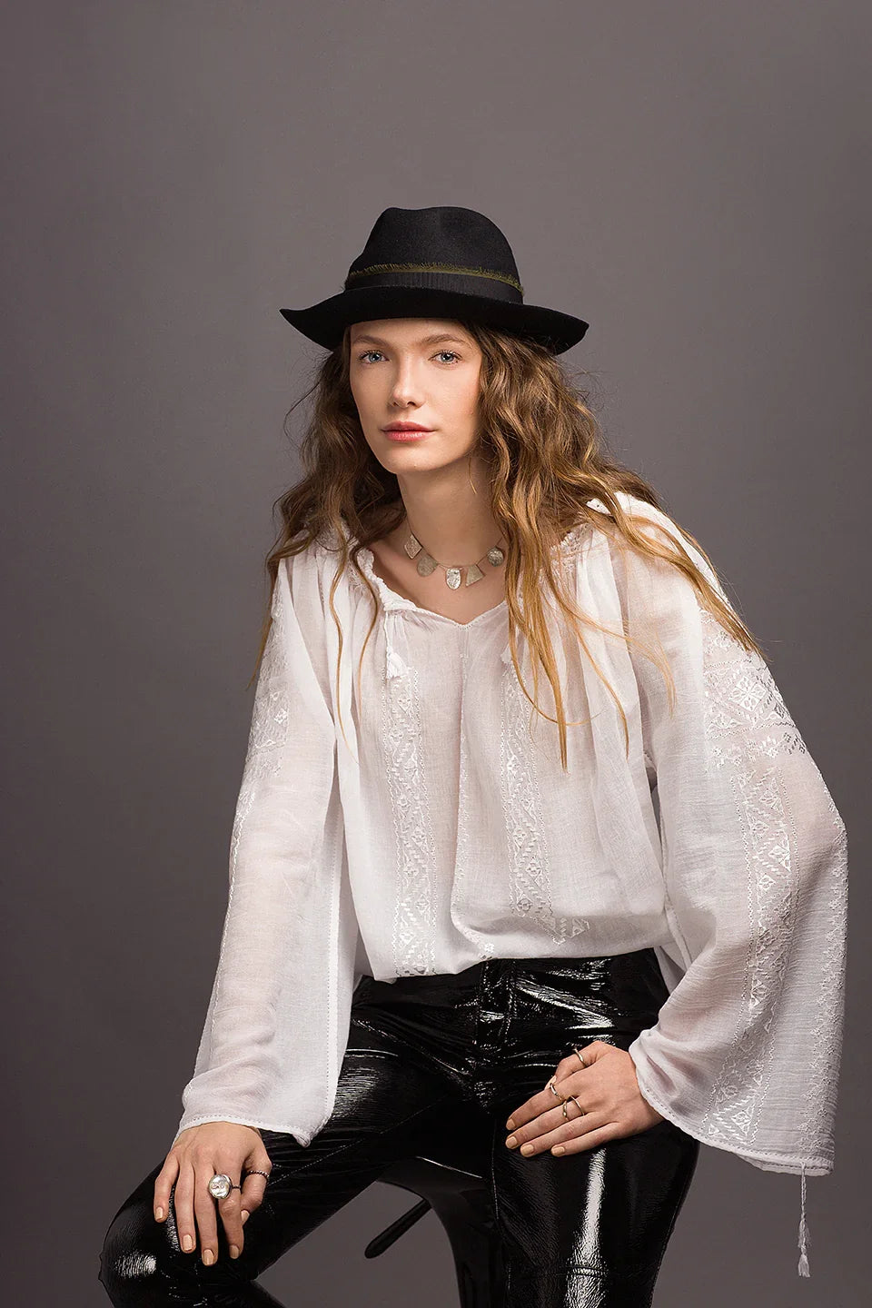 La Blouse Roumaine in White