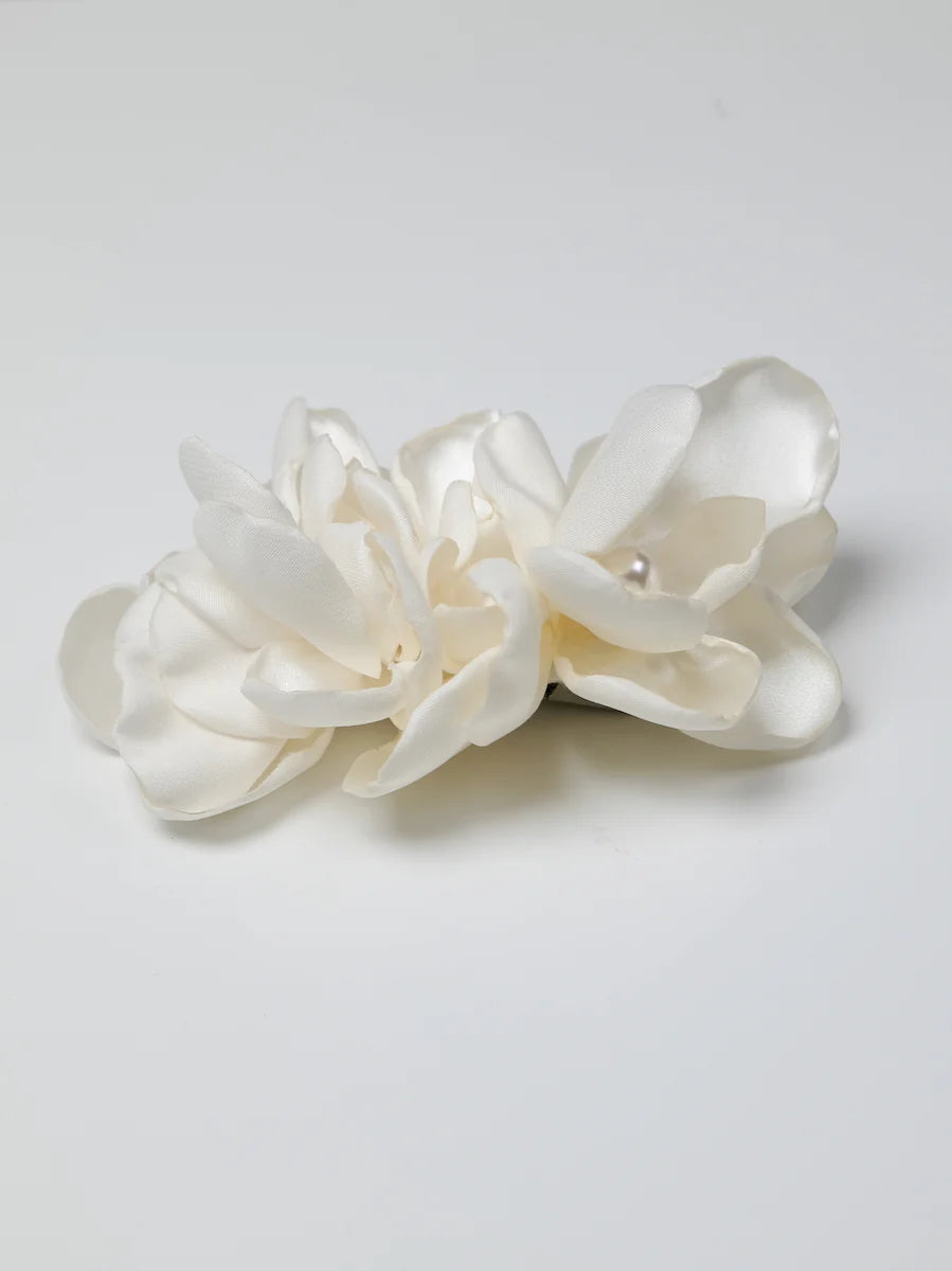 Flower hair accesory Amira in yvoire Katerini Mou