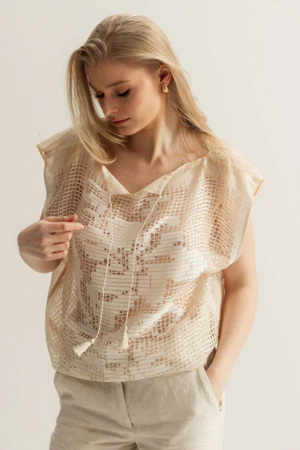 Sleeveless-handmade-top-handcrafted-by artisanas. romanian blouses