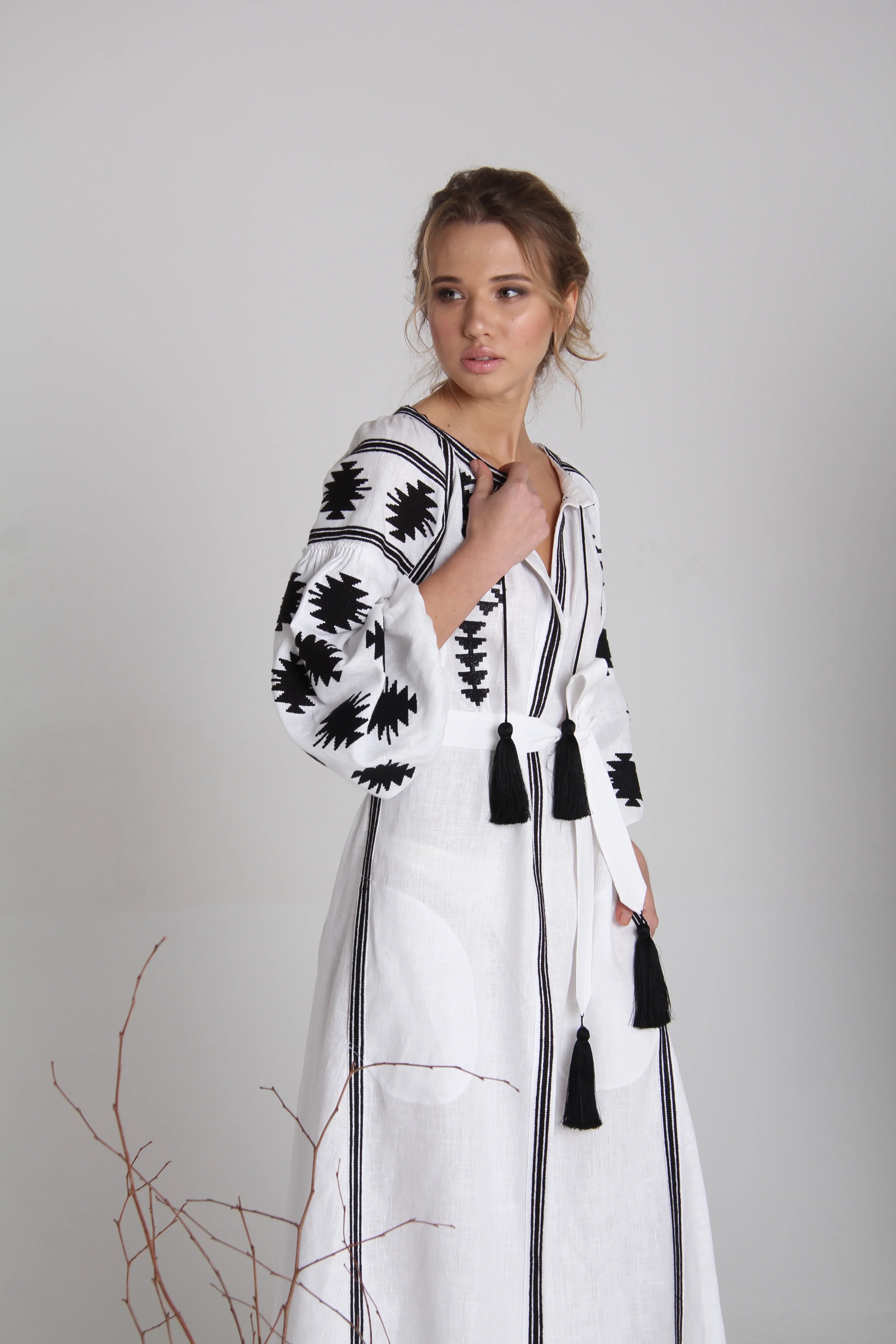 White Geometry embroidered caftan dress