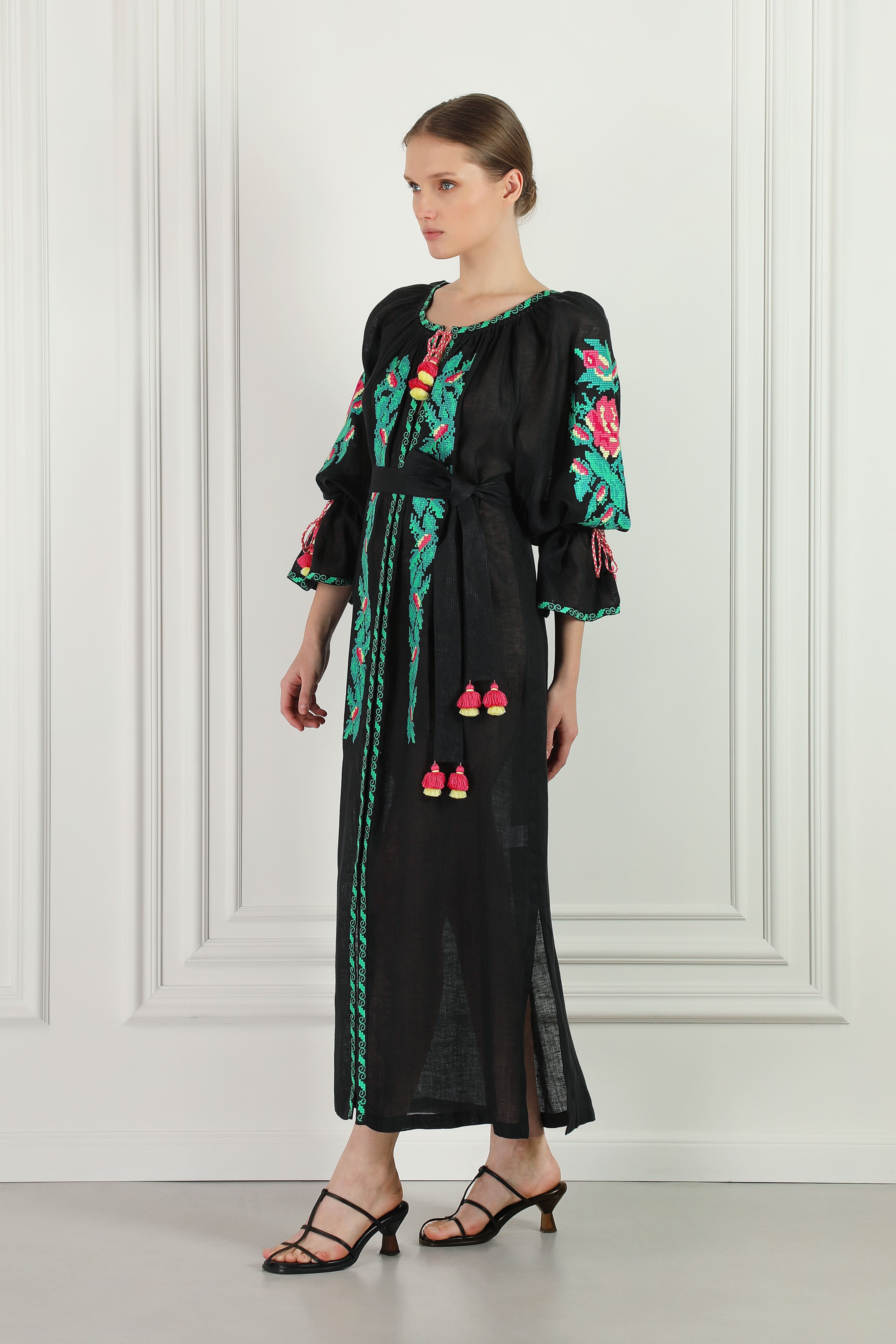 Oversized Floral Hand Embroidered Linen Beach Tunic