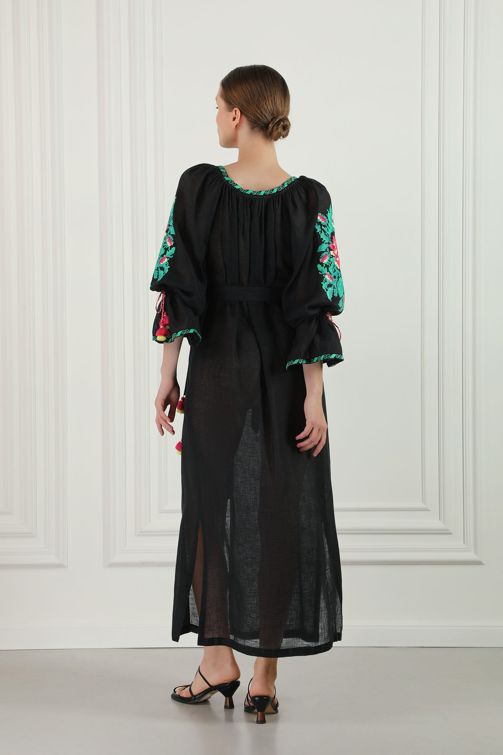 Oversized Floral Hand Embroidered Linen Beach Tunic