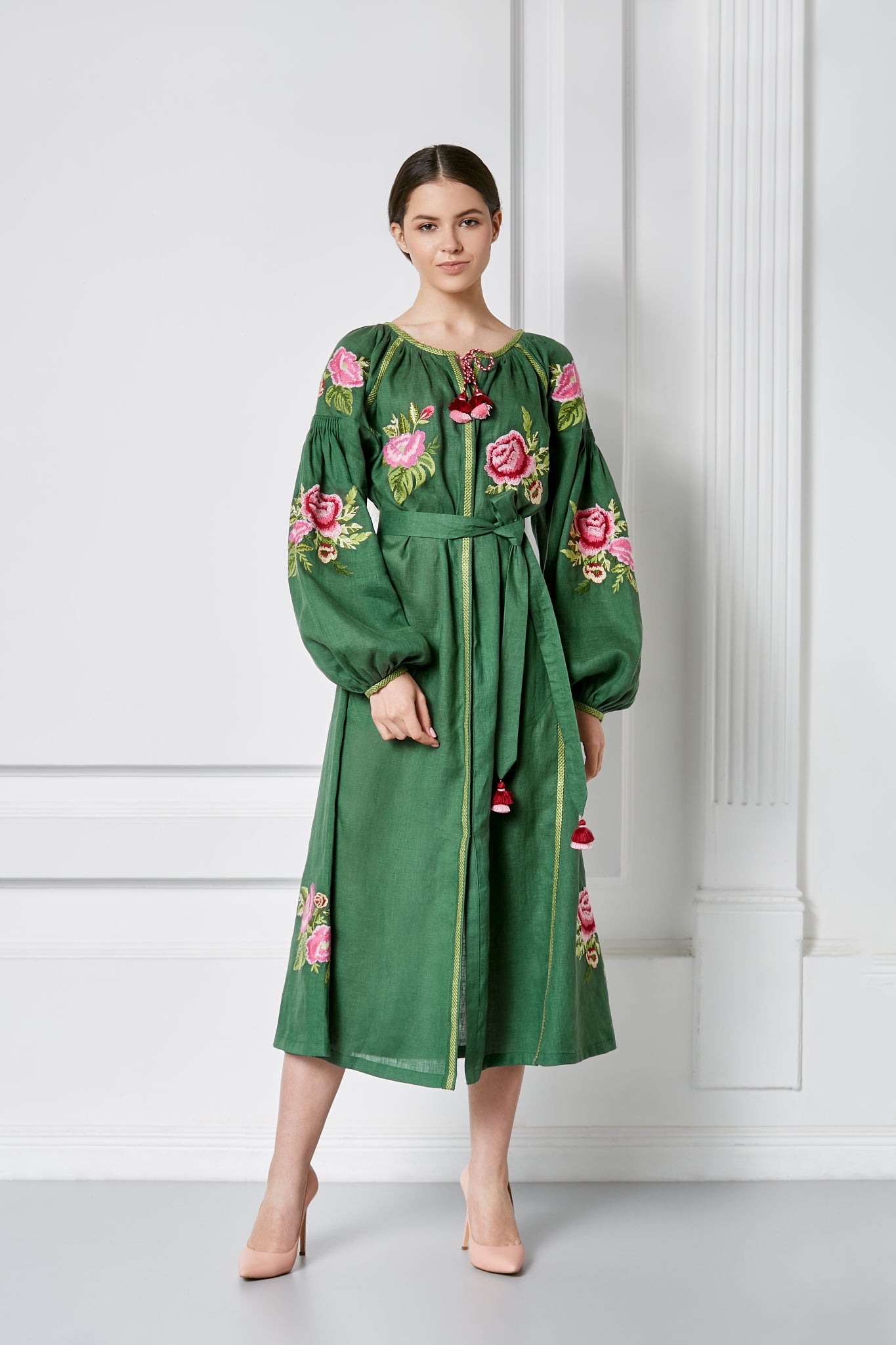 Embroidered floral dress Flora