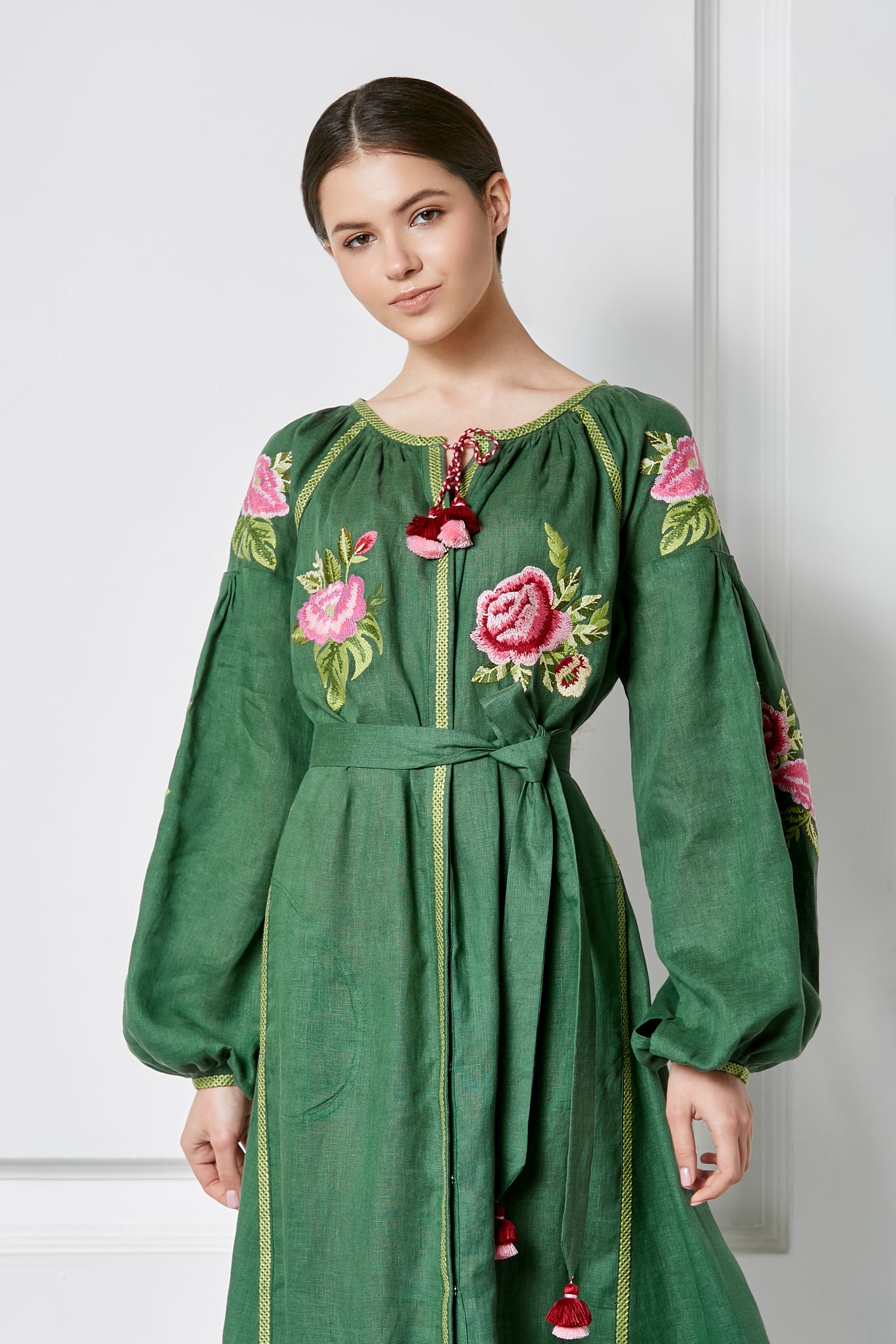 Embroidered floral dress Flora