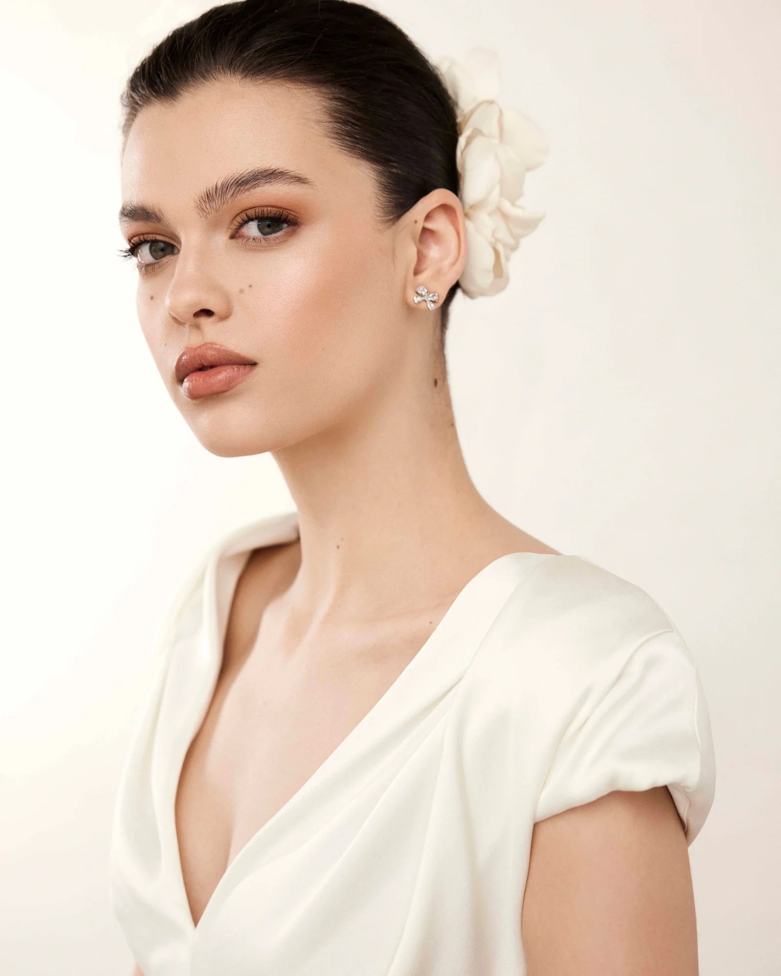 Flower hair accesory Amira in yvoire Katerini Mou
