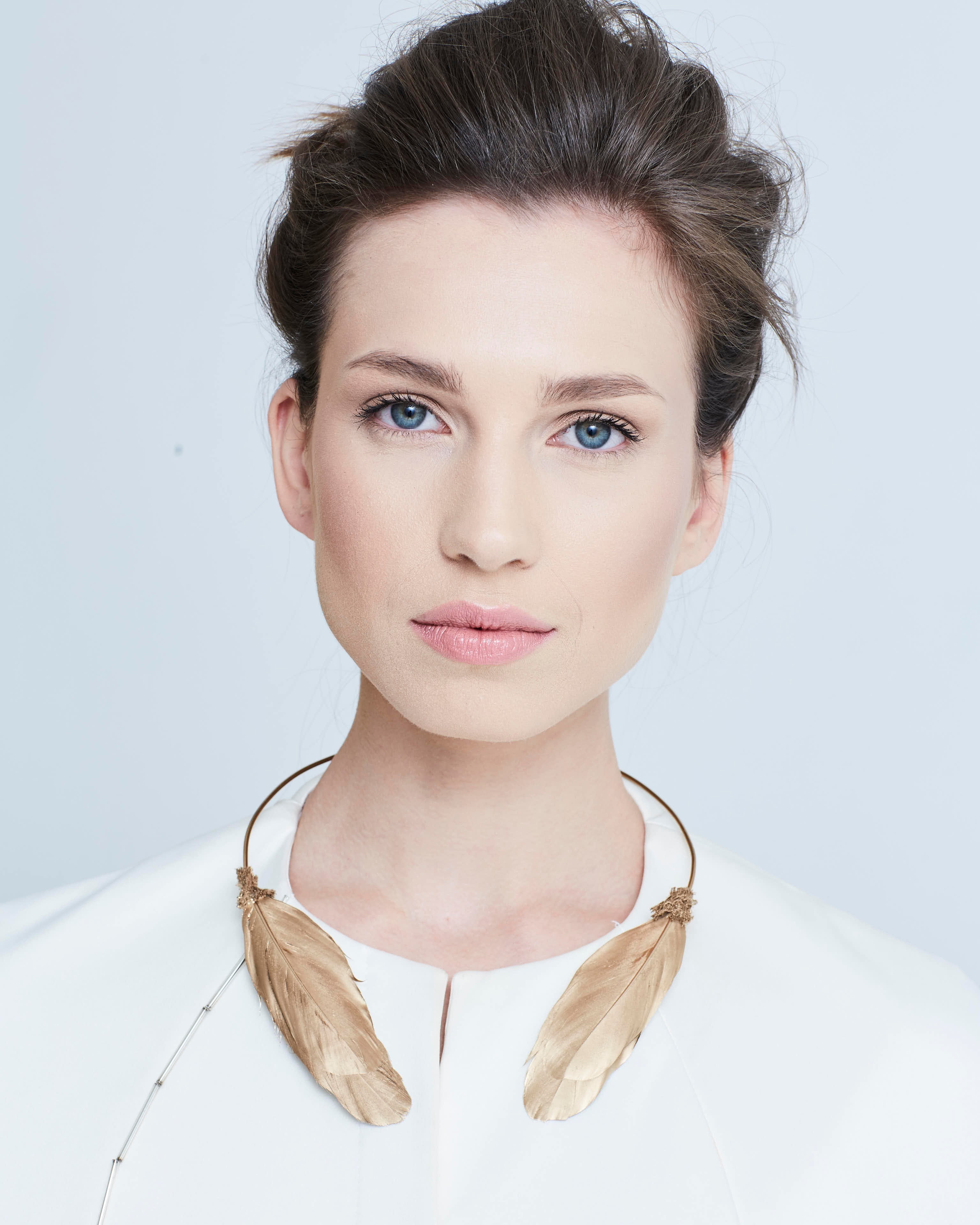 Katerini Mou Swan feather necklace