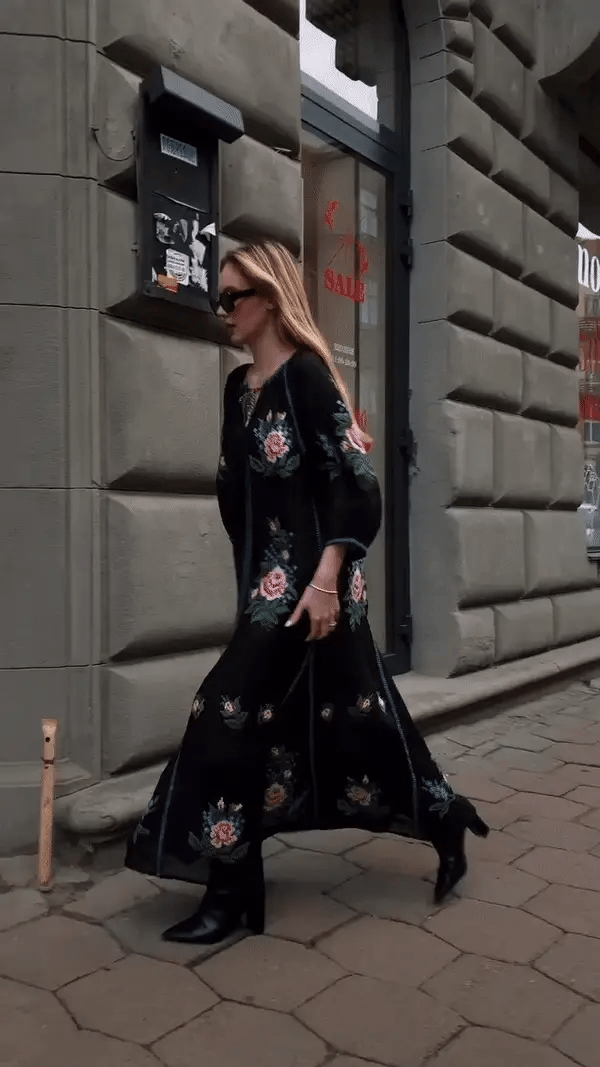 Evelyn Floral Embroidered Black Dress –