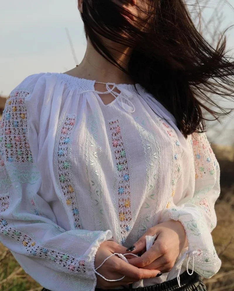 Ie romaneasca Natalia cusuta manual model ajur cu bumbi pastel multicolor